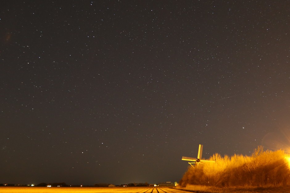 wolkeloze sterrenhemel boven Callantsoog