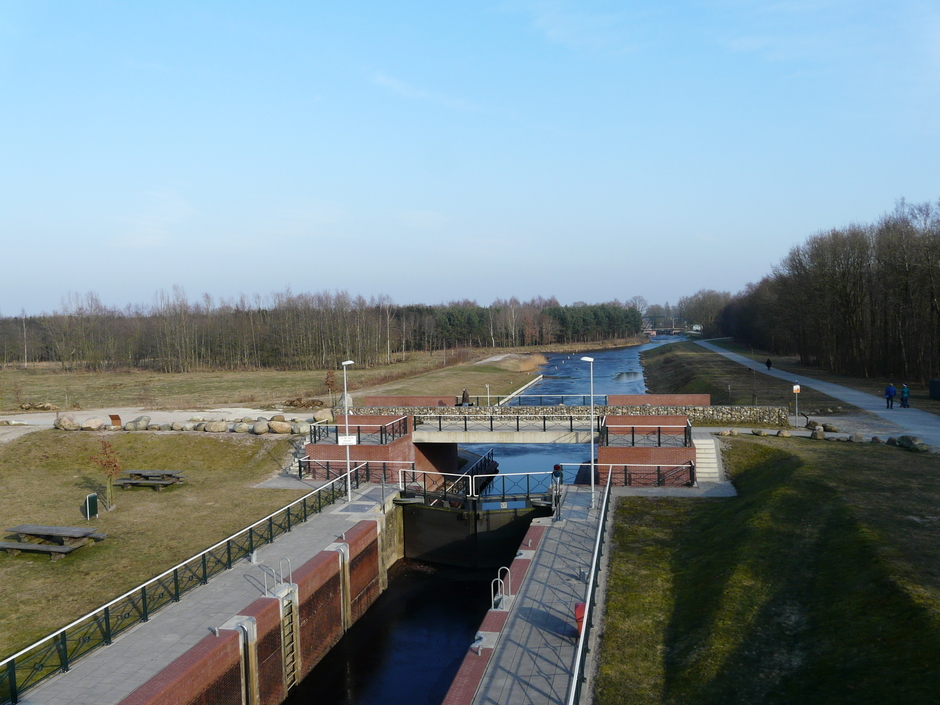 Koppelsluis in het Koning Willem Alexanderkanaal 