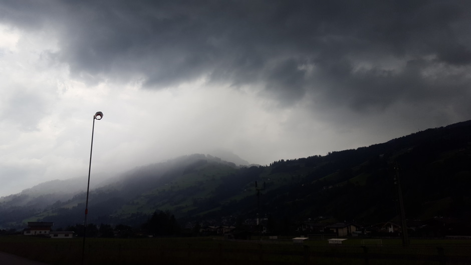 Flinke onweersbui in Tirol