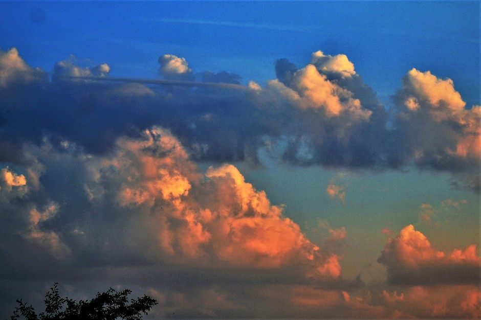 Zonsondergang Met Prachtige Wolkenluchten