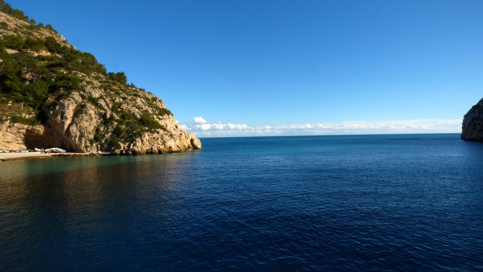 Javea; de Baai van strand van Granadella(natuurgebied)