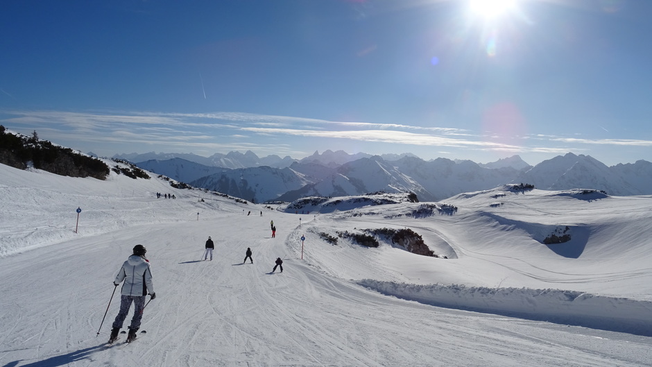 Alpen: Strak blauw, morgen dipje daarna weer zonnig