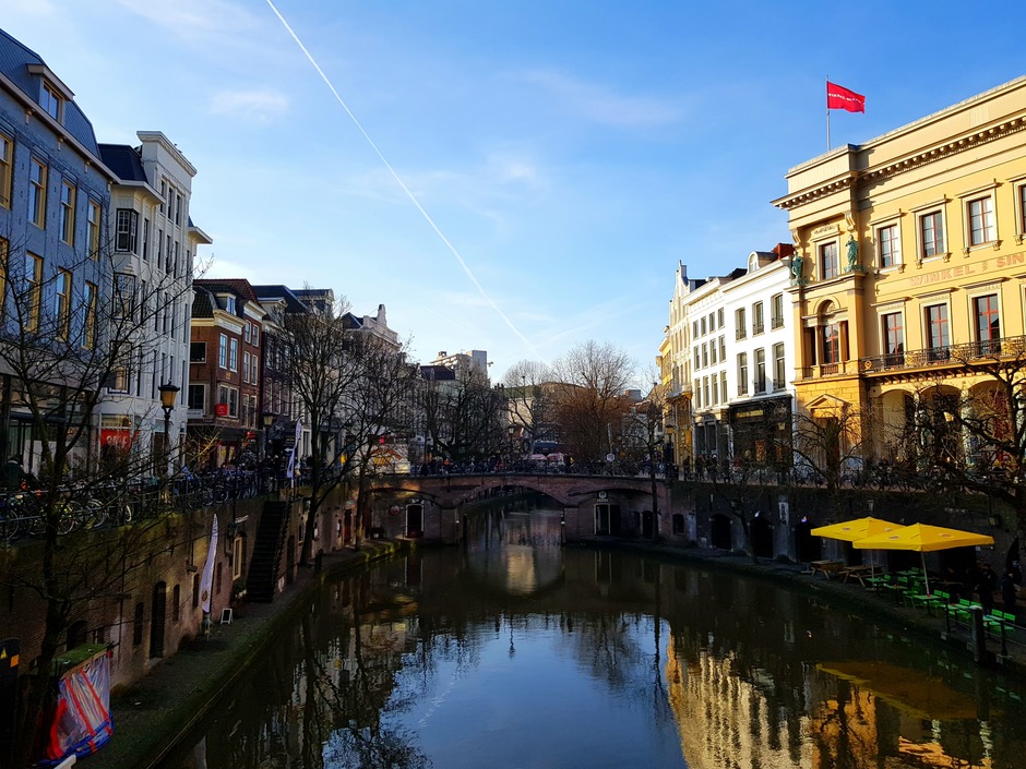 Uitzicht over de gracht in Utrecht