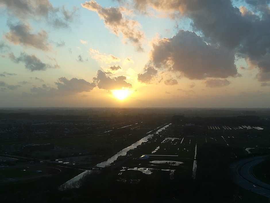 Mooie zonsondergang vanuit Utrecht, Westraven