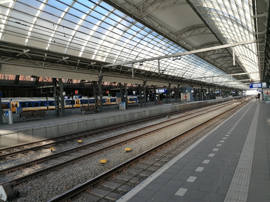 Terug in NL met de trein terug, Amsterdam CS om 10:00 uur. 