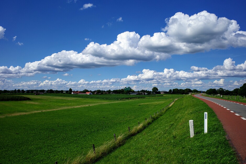 Wolkenstraten bij Schalkwijk aan de Lek