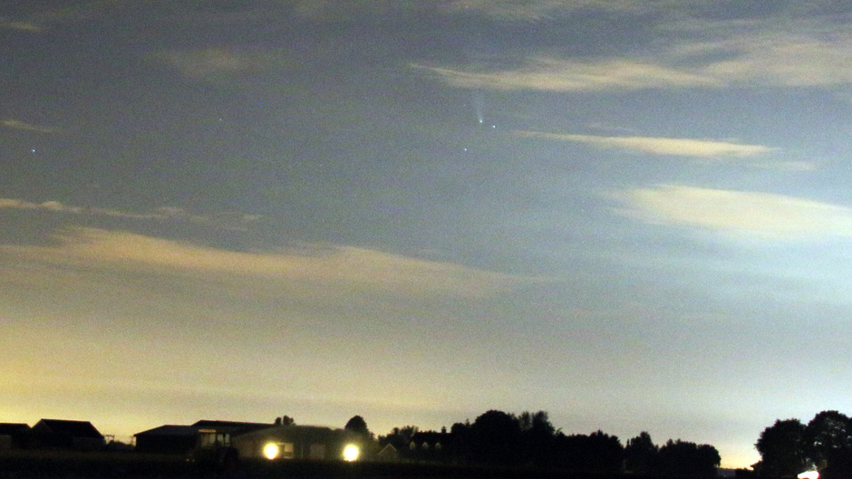 Komeet Neowise slecht te zien - Oudenbosch- 19-07-2020 02:00 uur