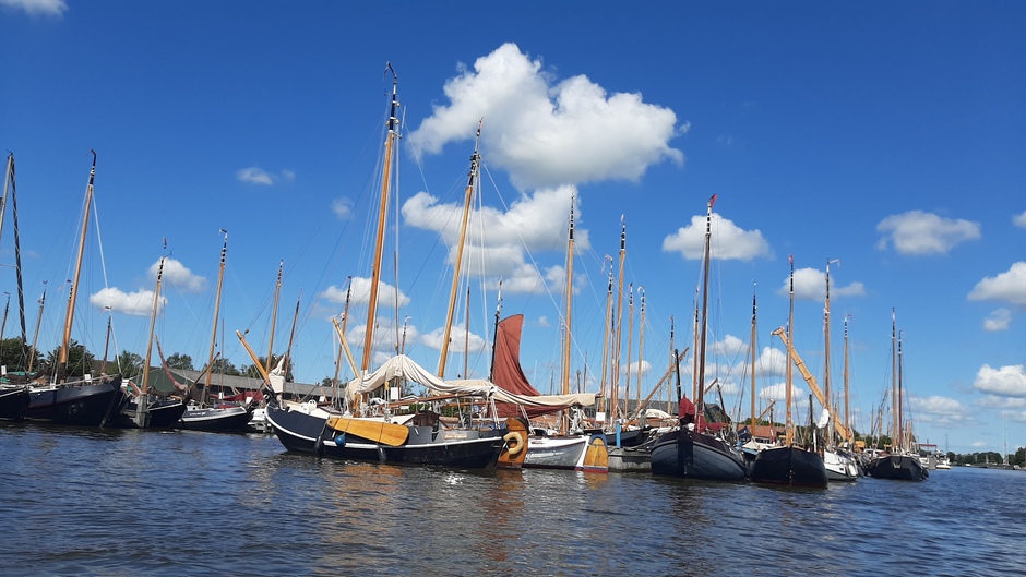FW: Hollandse luchten, Friese meren, klassieke zeilbootjes