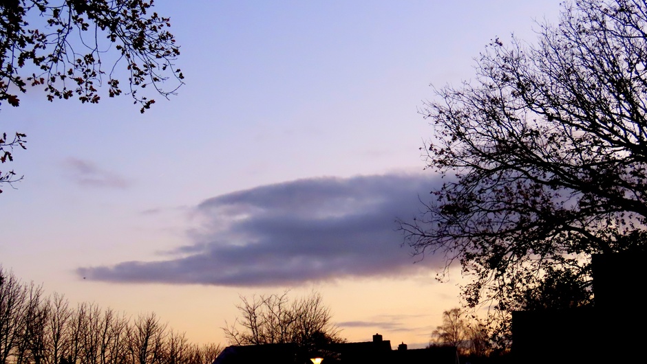 Margreet van Vianen: Enkel wolkenveldje te zien tegen zonsopkomst