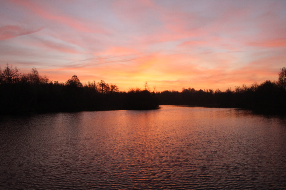 Prachtige zonsopkomst in Slochteren foto1