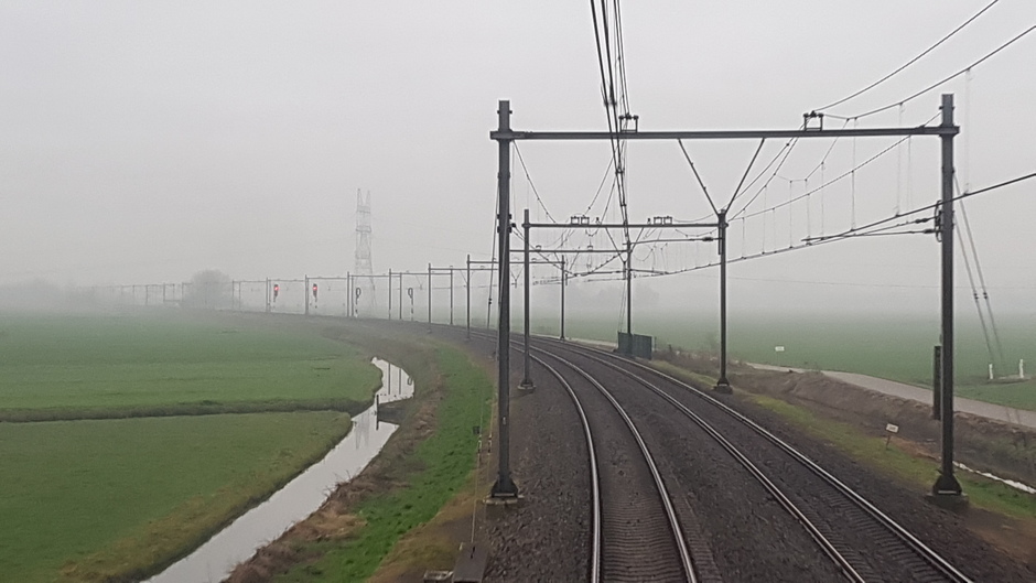 Grijs en regenachtig in Almere 