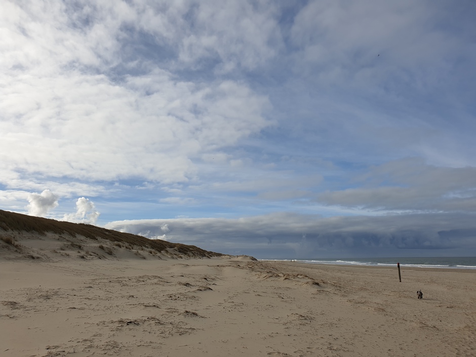 Wolkenpartijen en soms een beetje zon op Texel 