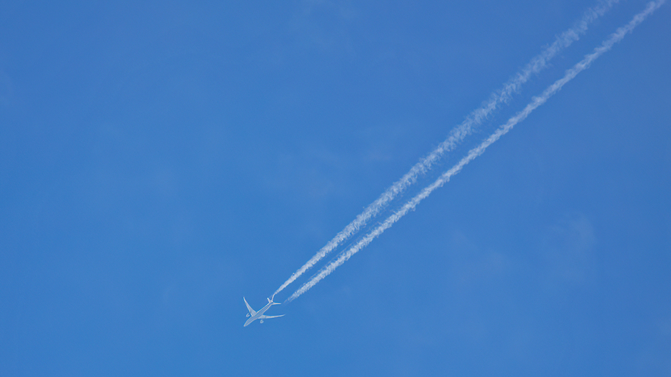 Airliner on 40.000 ft
