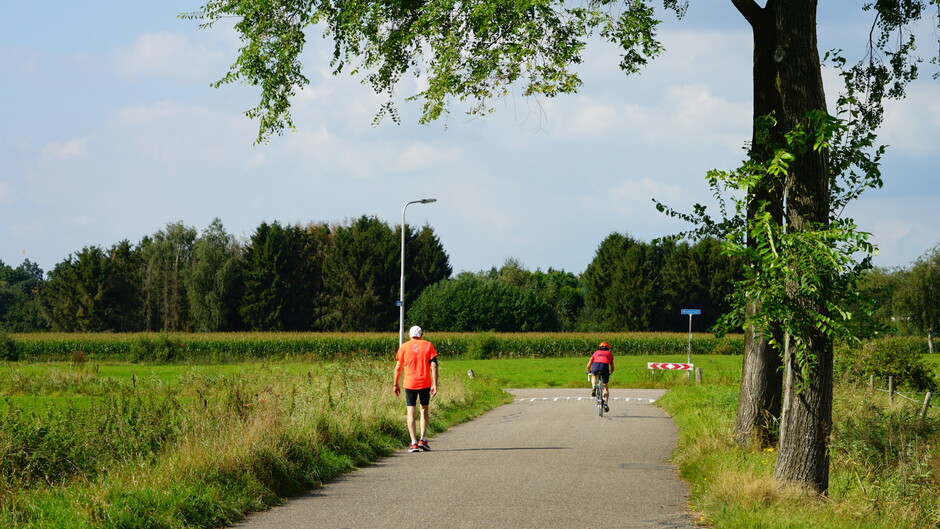Wandelaar en fietser