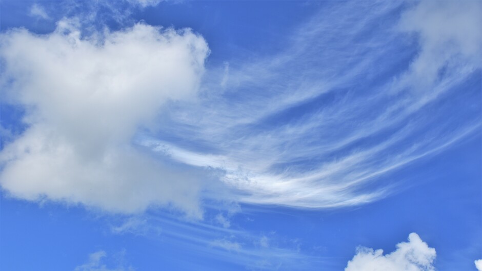 Mooie wolkenlucht vanmiddag