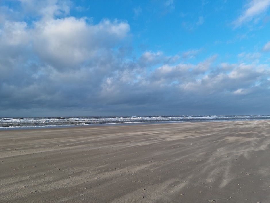 Zon,wolken en wind op Texel 