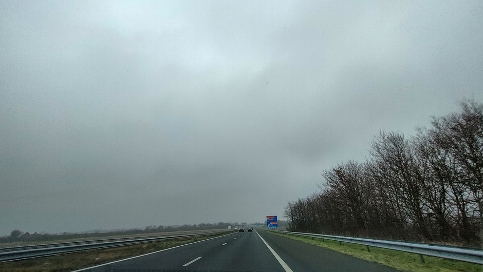 Het wordt steeds mistiger op de A4 om 11.15 uur bij Rotterdam