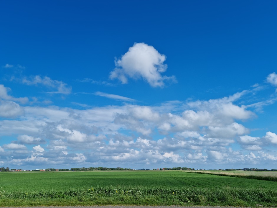 Hollandse wolkenluchten boven Texel 