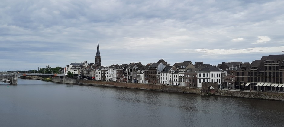 wolkig Maastricht 