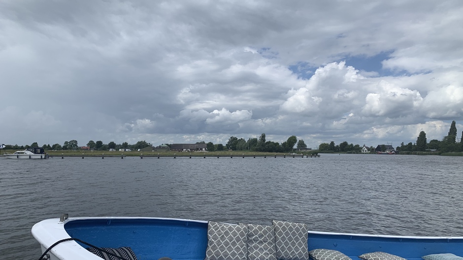 Hollandse wolkenluchten bij Weesp