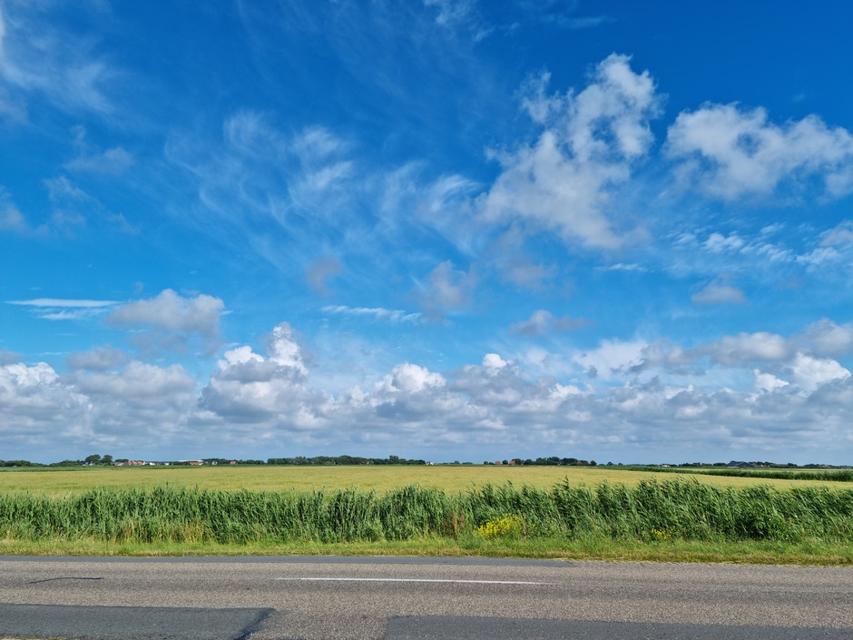 Hollandse wolkenluchten boven Texel 