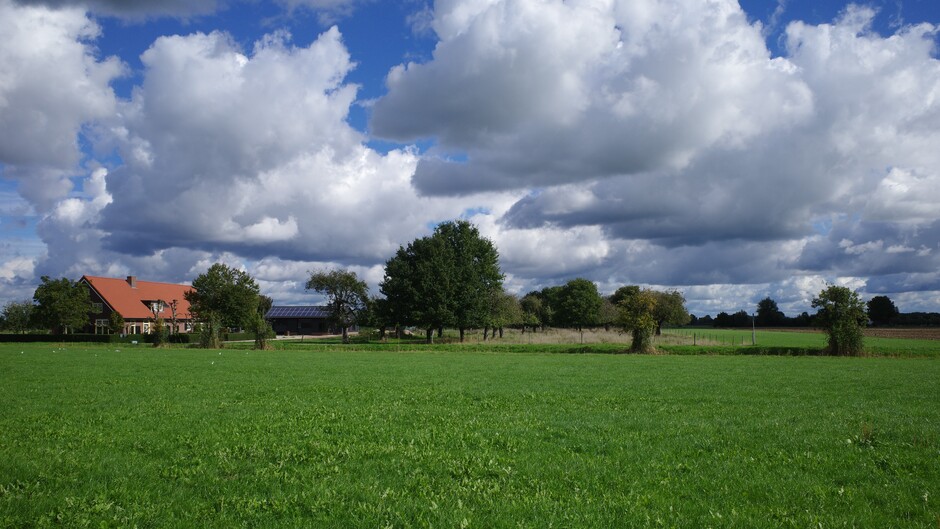 Fantastische wolkenluchten in Midden-Nederland 