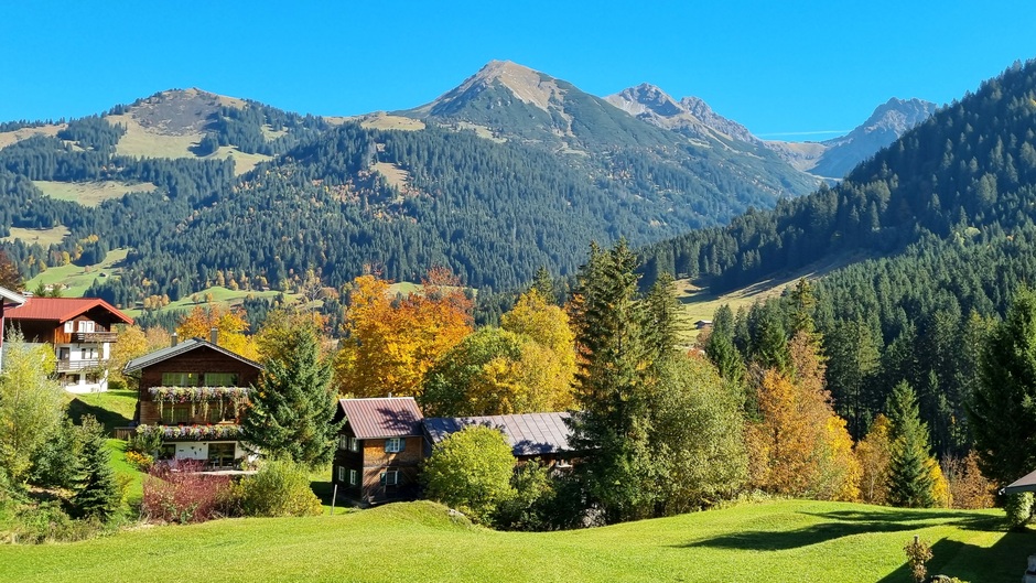 Alpen: Goldener Herbst