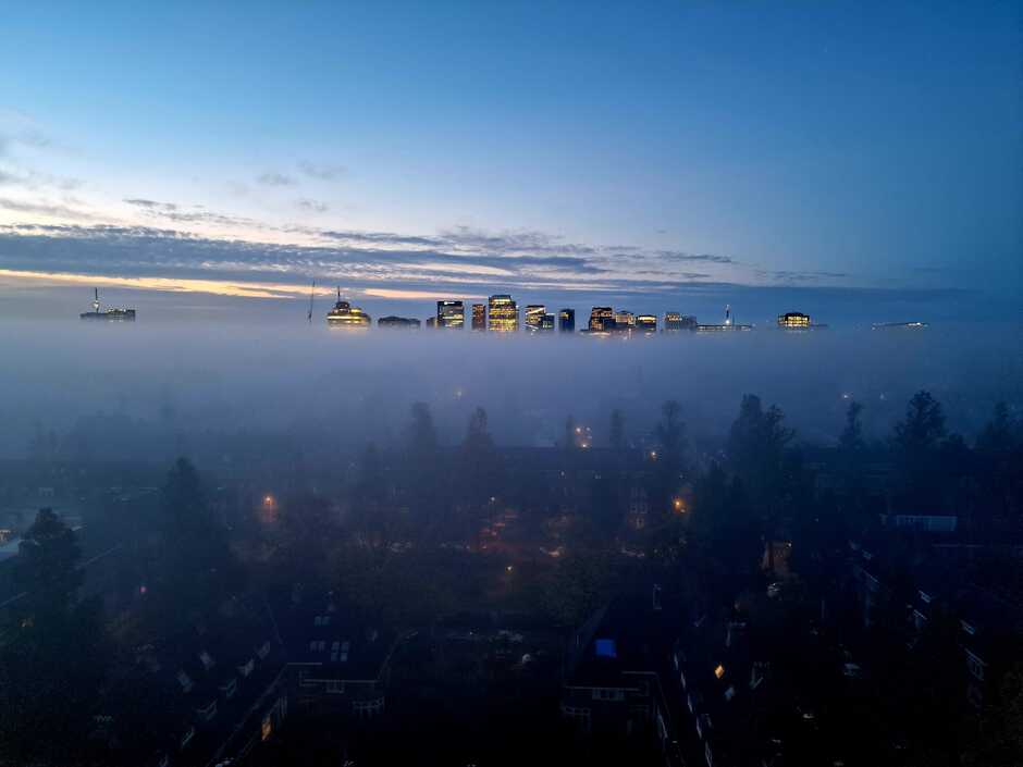Mist boven Amsterdam