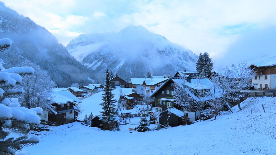 Alpen: winters vanmorgen