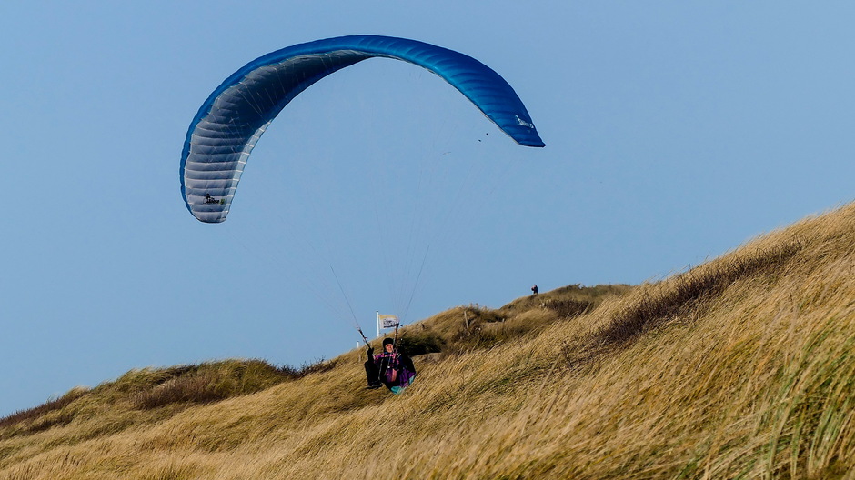 Vrij veel zon ideale wind paraglider