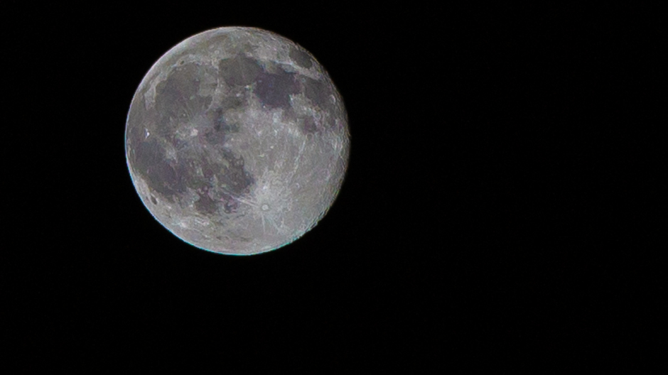 Heldere maan om 01.15 uur in Buurmalsen 