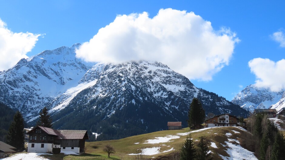 Alpen: vrij zonnig