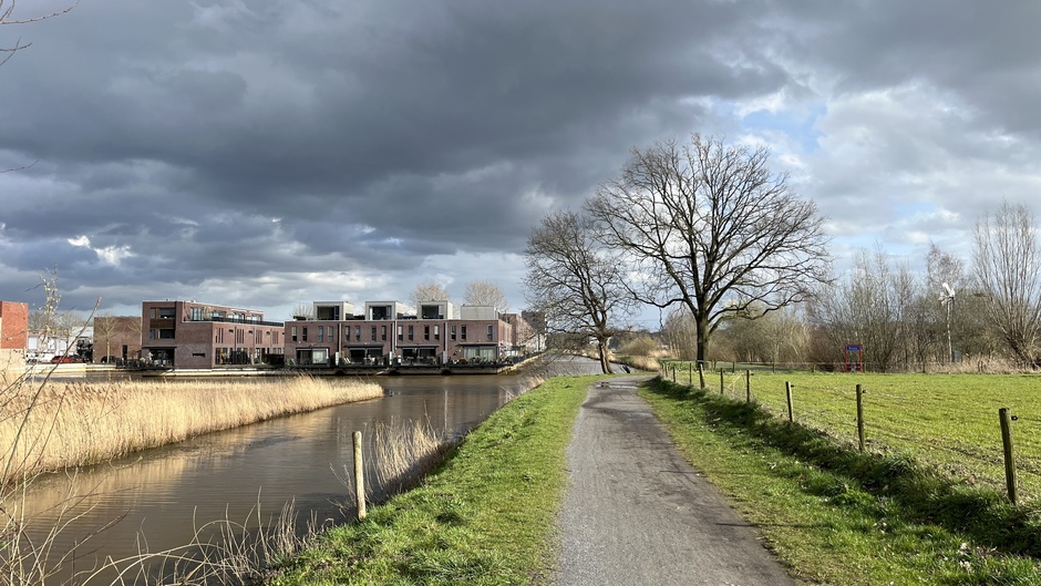 Donkere wolken boven Breda 