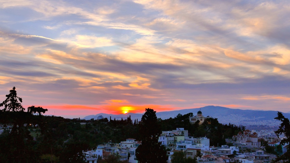 Zonsondergang boven Athene vanavond 