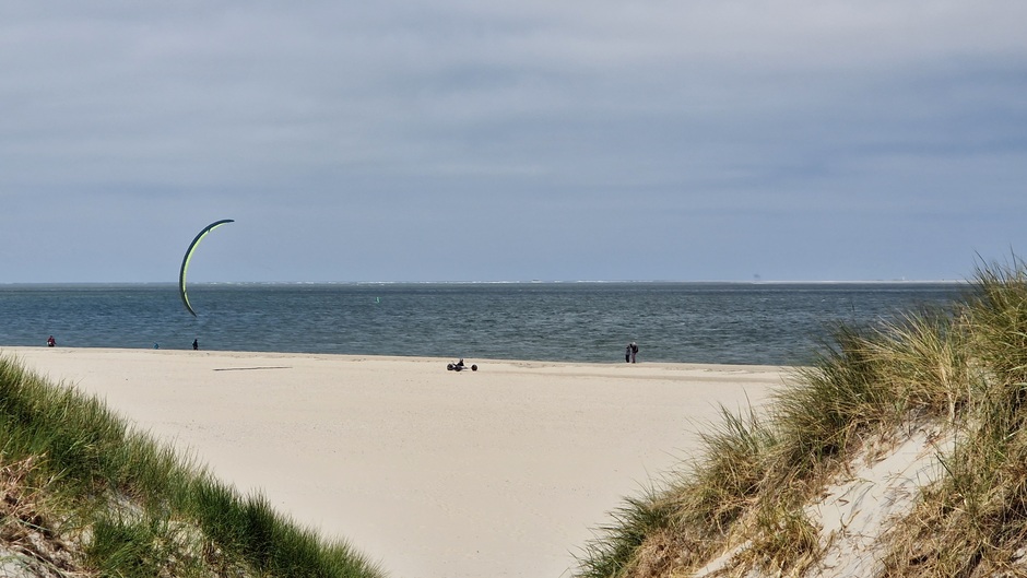 Genoeg wind om te strandzeilen op Texel