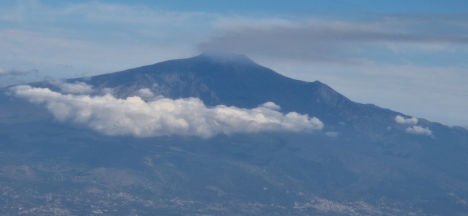 Etna vulkaan op Sicilie,  na vertrek van Catania 