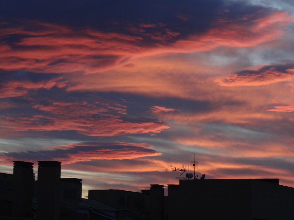 Zonsondergang nabij Alfas del Pi rond 19;15 u