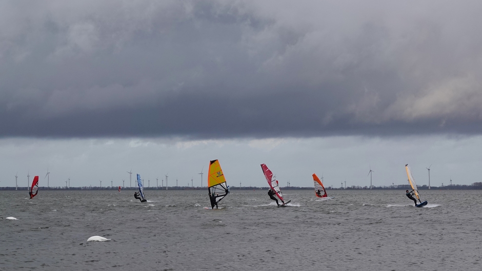 Ideaal weer voor windsurfers