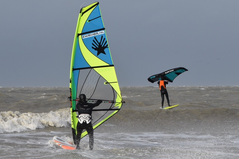 Ideaal weer voor de windsurfers