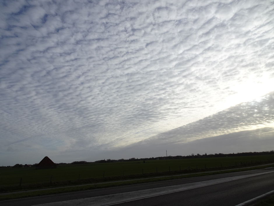 Schapenwolken boven Texel