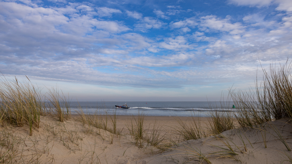 Sluierwolken en KNR Waddenzee Vlieland