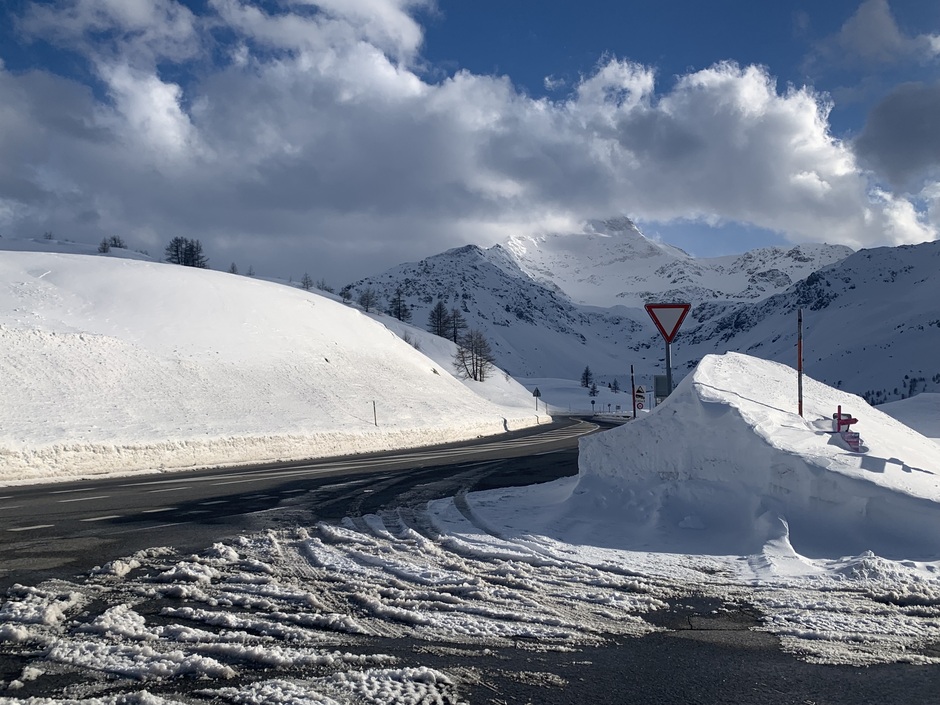 Halve meter verse sneeuw op de Simplon