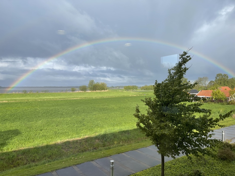 Volledige regenboog Oostwold