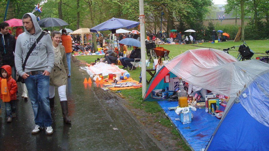 ARCHIEF-FOTO'S : Enkele van de Koningsdagen van 2010 (regen) t/m 2022 (zonnig) in Breda....