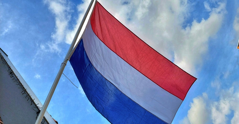 De vlag van Nederland vandaag in top